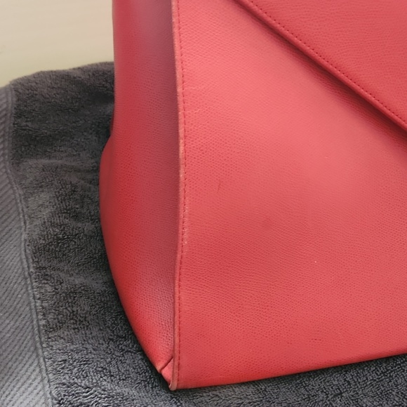 Vintage MCM Traveling Bag Needs TLC - Picture 4 of 13